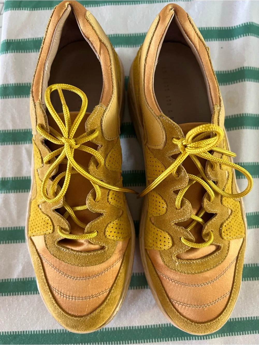 An hour and a shower Mustard Yellow Suede & Leather satin Chunky Sneaker Sz 39